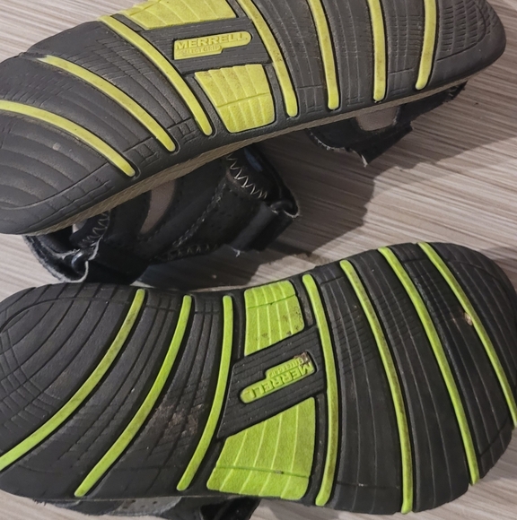 Boys sandals - Picture 2 of 5